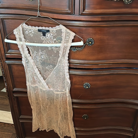 Delicate sheer top. Nice to wear over a camisole/tank. From express. - Picture 3 of 3